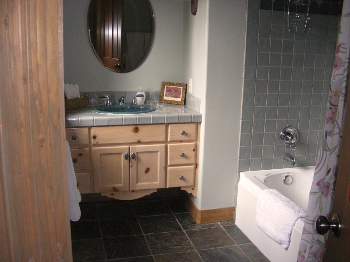 Hideaway Lodge B And B Woodinville Esterno foto
